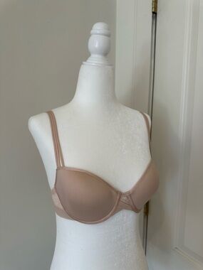 Chantelle Memory Lace T-Shirt Bra Nude NWT